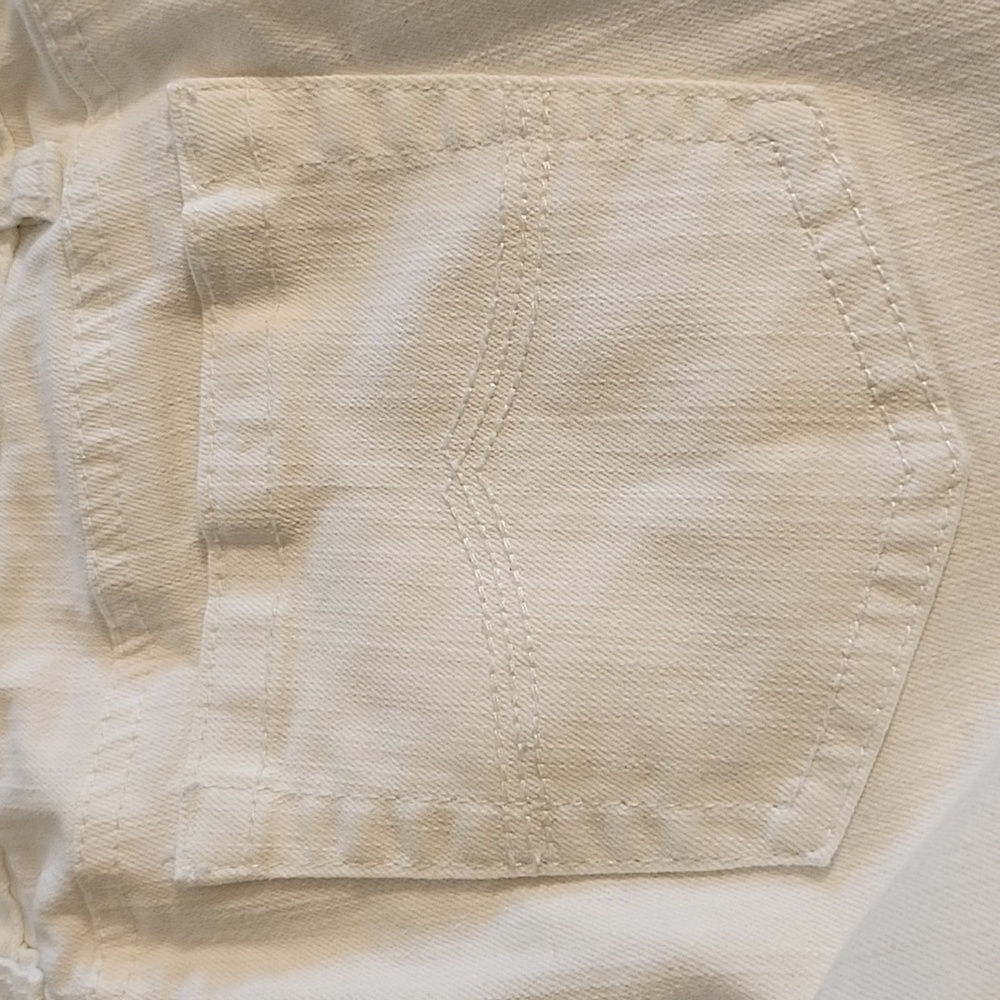 Capris - Picture 2 of 3